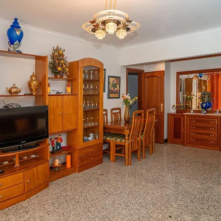 Brisa De - Spacious Family Apartment, 5min Walk To The With Private Parking شقة سيسيمبرا