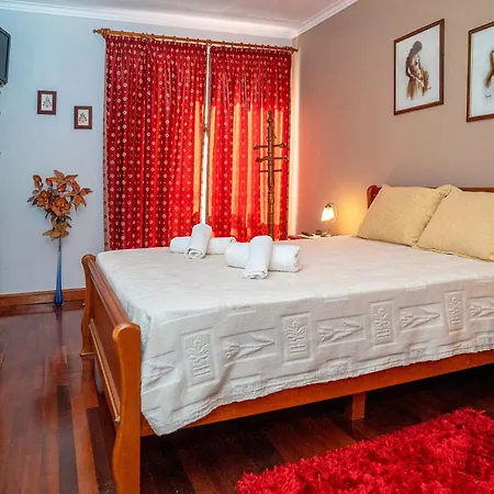 Brisa De - Spacious Family Apartment, 5min Walk To The With Private Parking سيسيمبرا